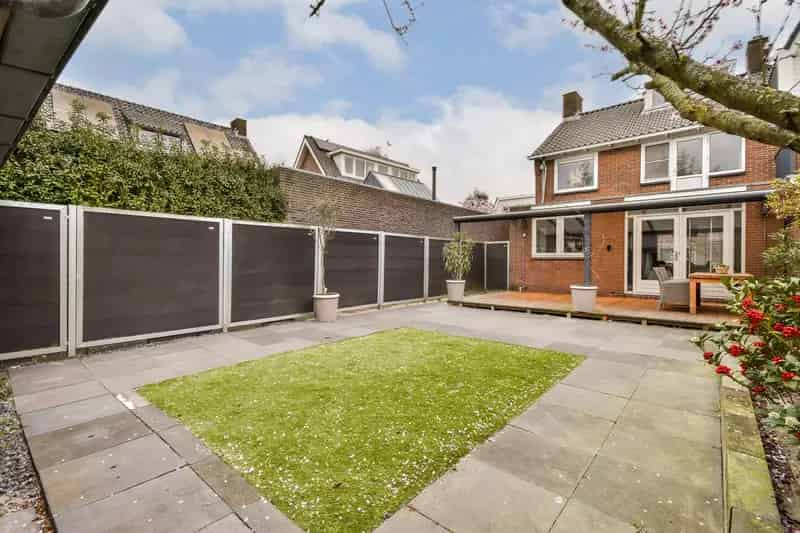 Hoekwoning Landsmeer 4 slaapkamers ruime tuin