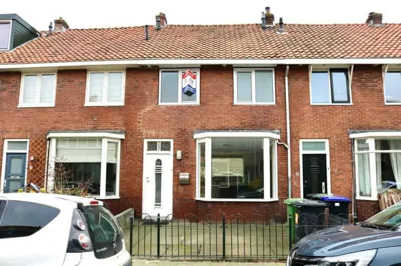 Gezinswoning Bomenbuurt 3 slaapkamers moderne keuken ruime tuin