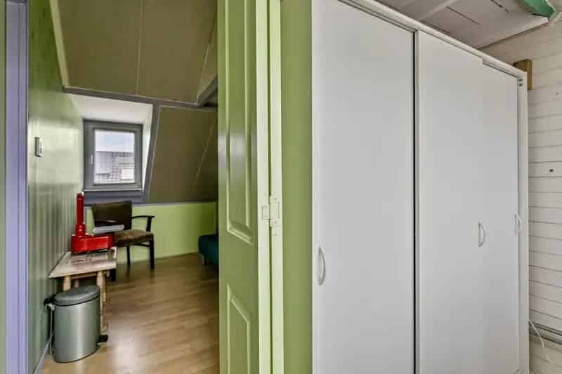 Jaren 30 Tussenwoning Hoograven 6 Slaapkamers