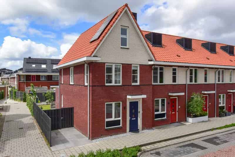 Moderne Hoekwoning 4 slaapkamers Uithoorn