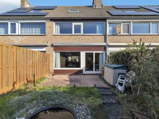 Ruime Tussenwoning Landsmeer 4 Slaapkamers Grote Tuin Nabij Amsterdam