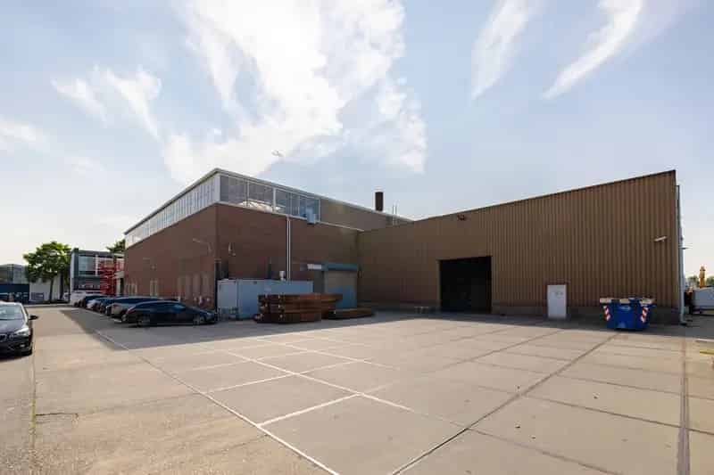 Bedrijfshal Haarlem 5700m² te Koop Industriehaven Waarderpolder
