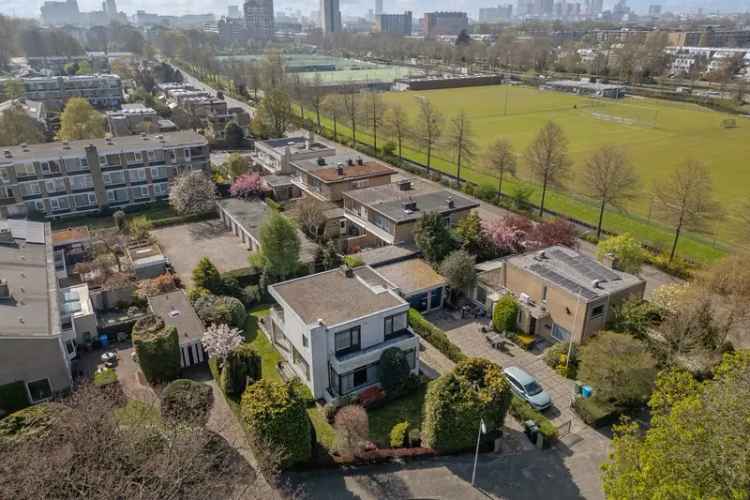 Huis te koop Prinses Marijkekade Voorburg 244m2