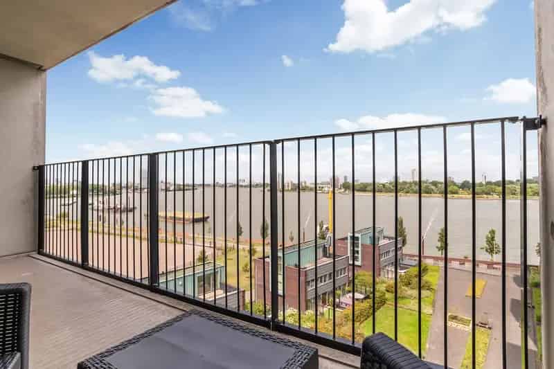 Appartement Rotterdam Veranda 87m2 2 slaapkamers Balkon Maas uitzicht