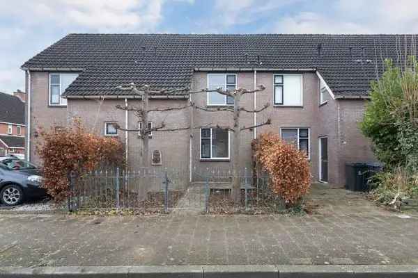 Huis Te Huur in Hellevoetsluis, Zuid-Holland