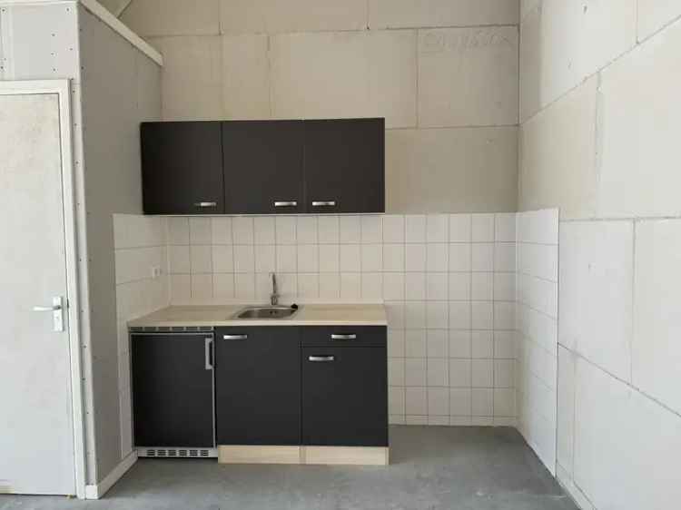 Bedrijfsunit te Huur Dronten 70m2