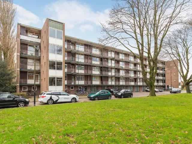 Gerenoveerd 3-kamerappartement Apeldoorn