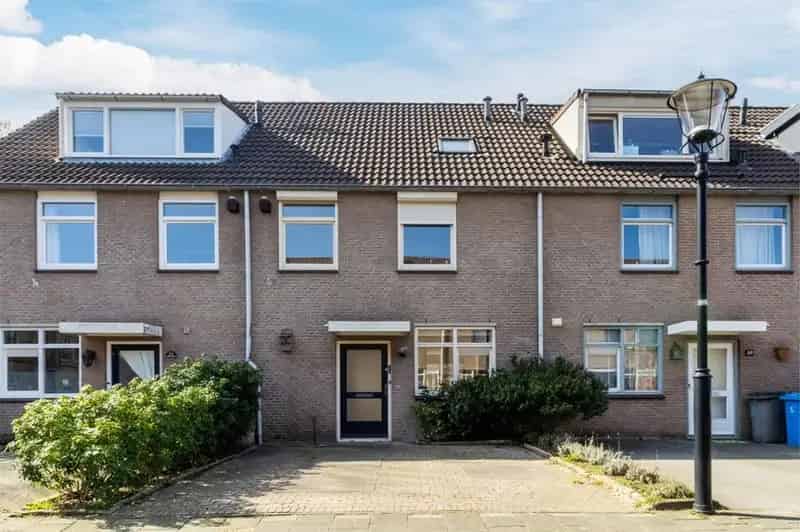 Rijswijk Leeuwendaal: Sfeervolle 5 Slaapkamer Eengezinswoning