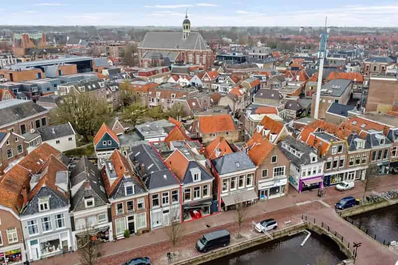 Woon Winkelpand Sneek Grootzand 267m2 Magazijn Bovenwoning Dakterras