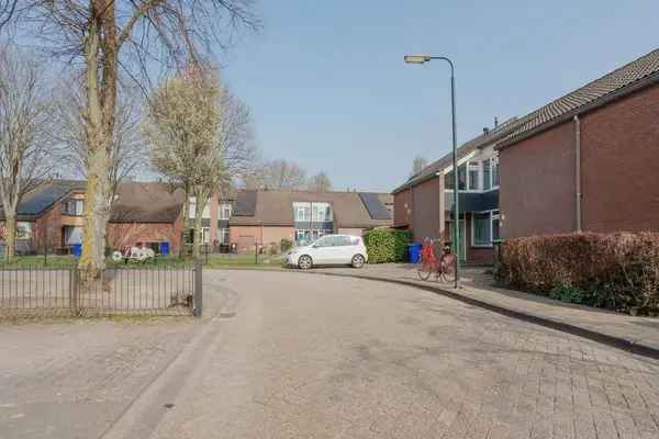 Ruime Eengezinswoning 3 Slaapkamers Raamsdonksveer