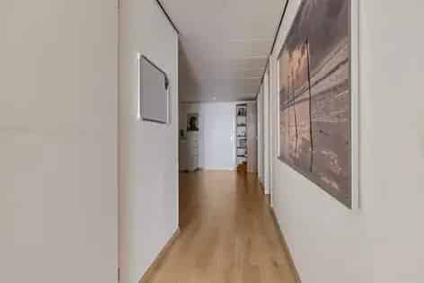 3 Slaapkamers Appartement 223m² Almere Centrum