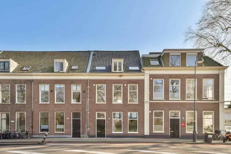 Luxe Bovenwoning Haarlem 130m2  Nabij Station Drieslaapkamer A++