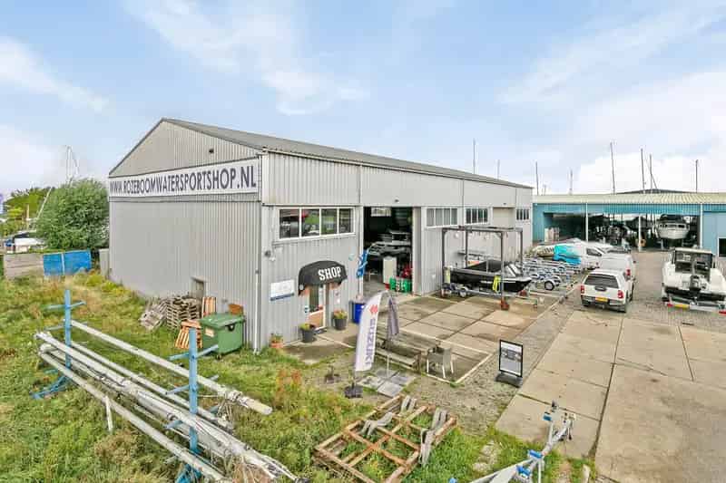 Bedrijfshal Heijningen te koop: 1000m² bedrijfsruimte, 4250m² buitenterrein