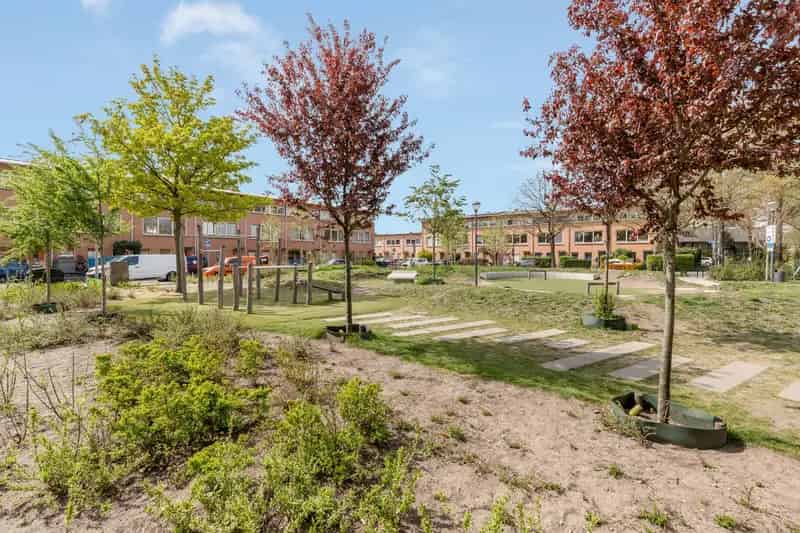 Huis te koop Hilversum: Karaktervolle hoekwoning met tuin