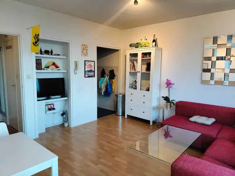 Appartement voor 1 student in Loosduinen - 1 maand