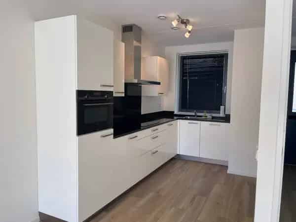 Te huur: Ruime 4 Slaapkamers Huis in Eindhoven
