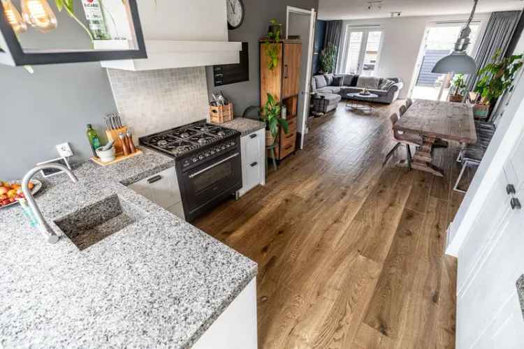 Luxe Herenhuis Valkenburg ZH 5 Slaapkamers Aan Het Water