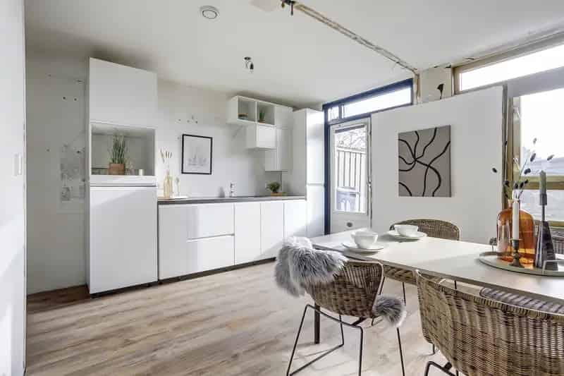 Moderniseerverhuis Almere Pinksterbloemweg