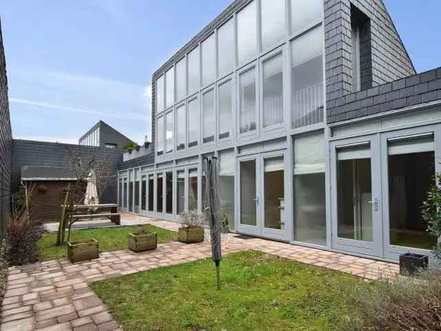 Ruime 5-kamer Patiowoning Den Haag MVRDV Design