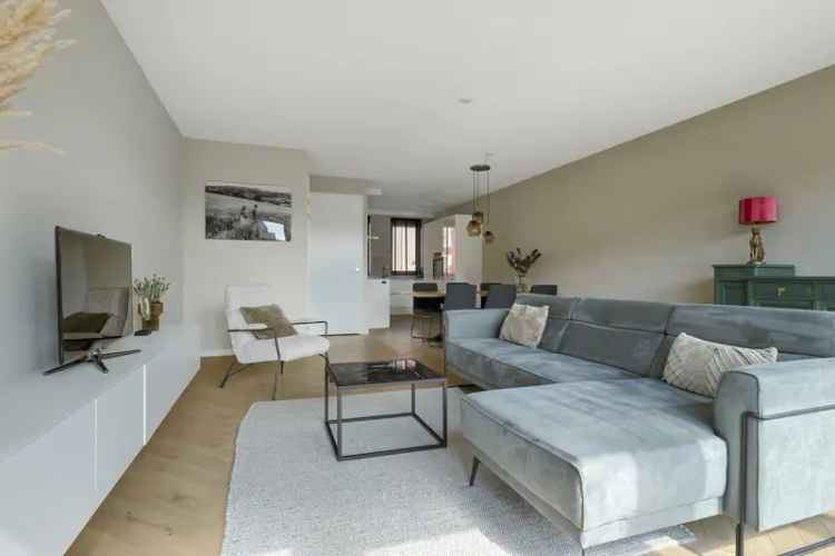 Moderne 3 Slaapkamers Huis te koop in Teteringen