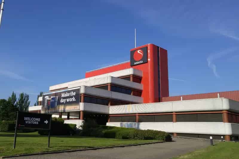 Kantoorruimte te huur Dordrecht 1400m² A16