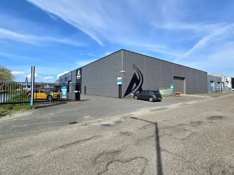 Bedrijfshal te Huur Berkel en Rodenrijs 2375m2