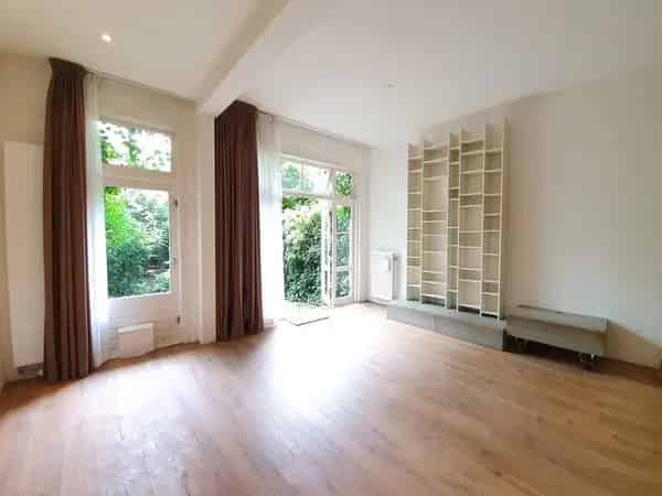 2 Slaapkamer Maisonnette Appartement Amsterdam Oost