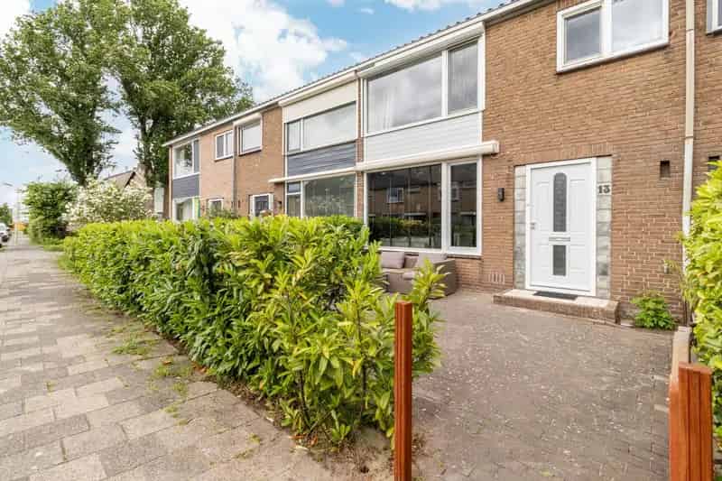 Moderne eengezinswoning in Assendelft met 4 slaapkamers