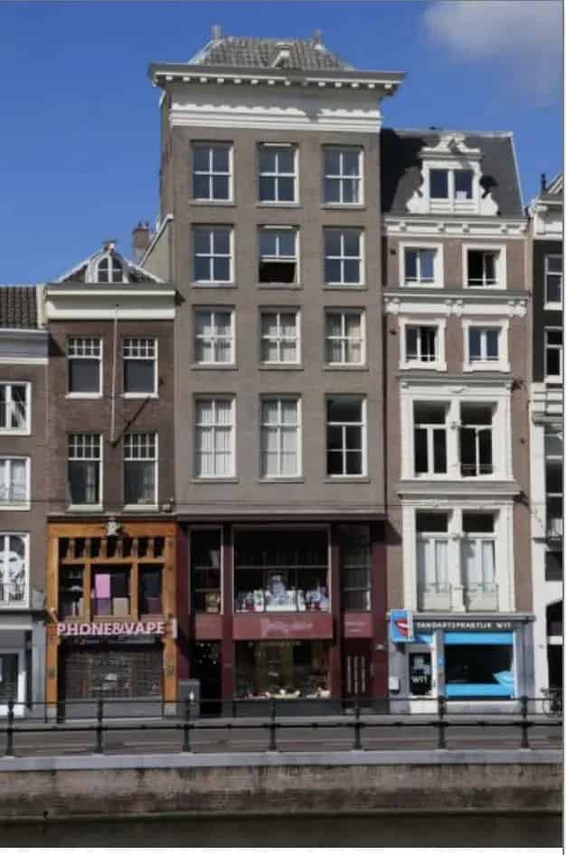 Studio in Amsterdam met 2 kamers