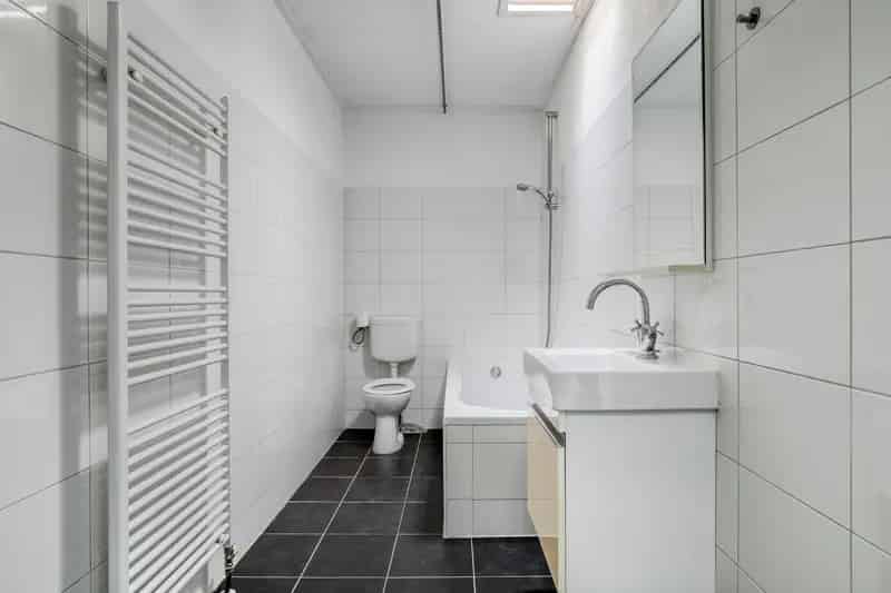 Appartement te koop Rotterdam Schieweg: 3 slaapkamers, 2 balkons