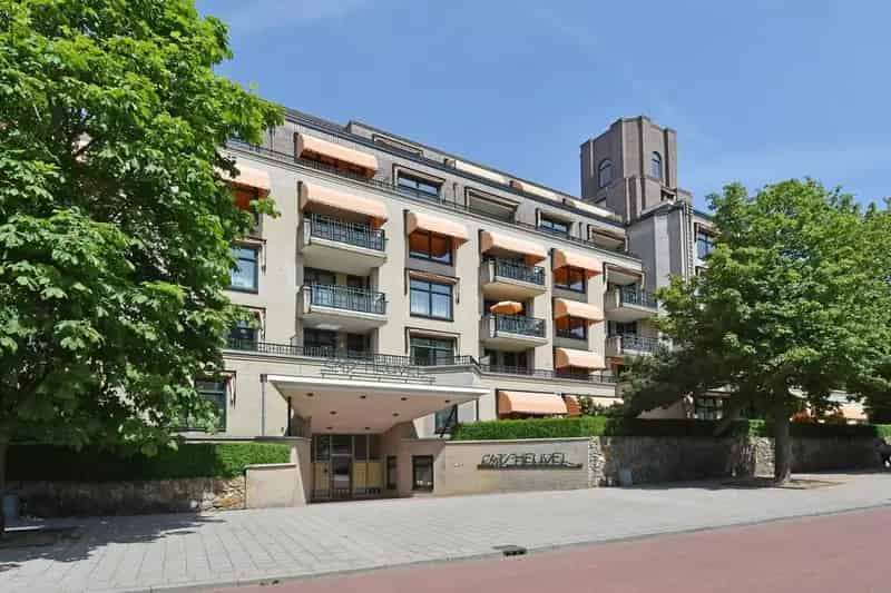 Luxe appartement Statenkwartier 121m2 2 badkamers parkeerplaats