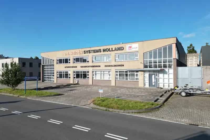 Bedrijfshal Barendrecht 745m2 te huur
