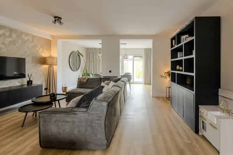Huis te koop Breda Vierbunder: Moderne tussenwoning met 4 slaapkamers