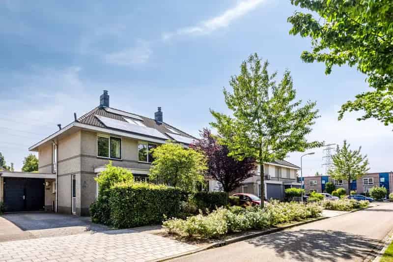 Ruime gezinswoning met 5 slaapkamers te Elst
