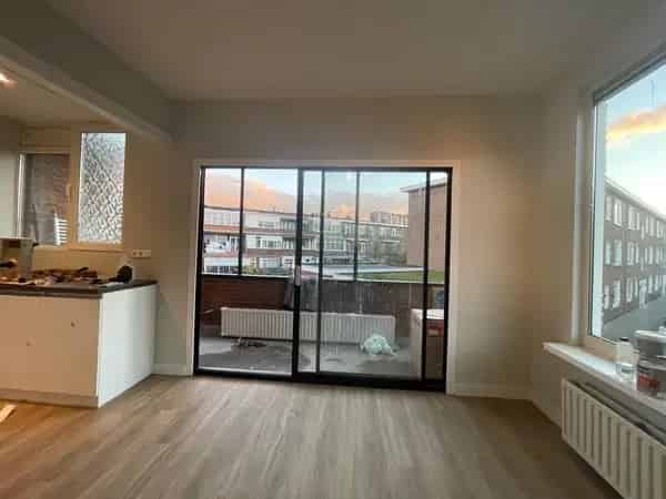 Ruime Bovenwoning Recent Gerenoveerd Balkon Grote Leefkeuken