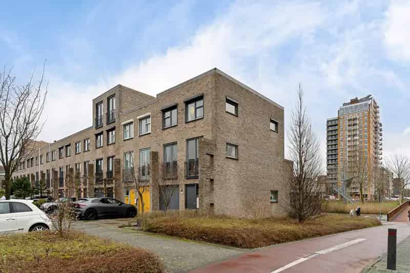 5-kamer Drive-in Eindwoning Oosterheem Aan Het Water