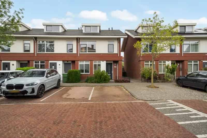 Huis te Koop Wassenaar 5 Slaapkamers 2 Badkamers Nabij American School