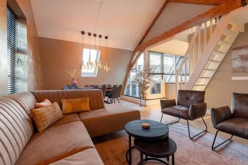 3 Slaapkamers Appartement Hilversum Gemeubileerd Balkon Mezzanine