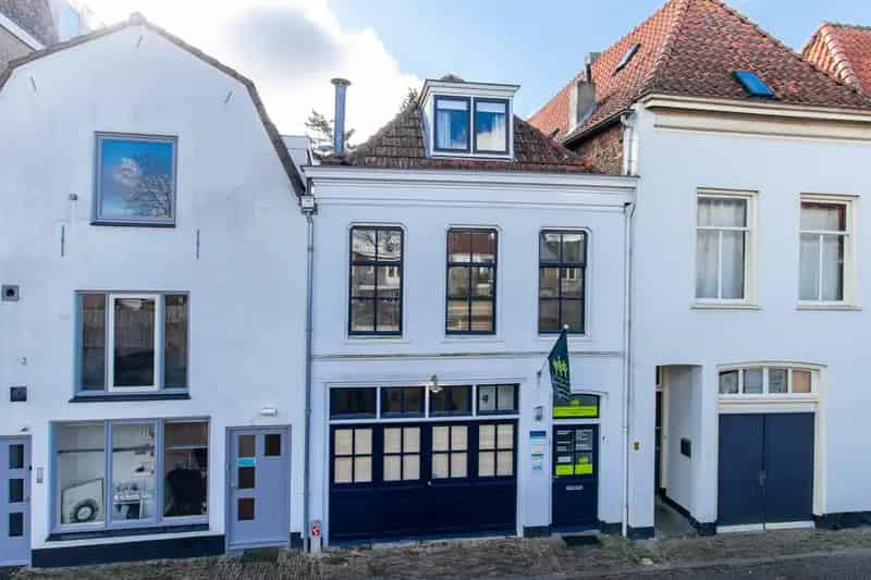 Stadspand Zaltbommel:  Creatieve Ruimte & Gezellige Woning