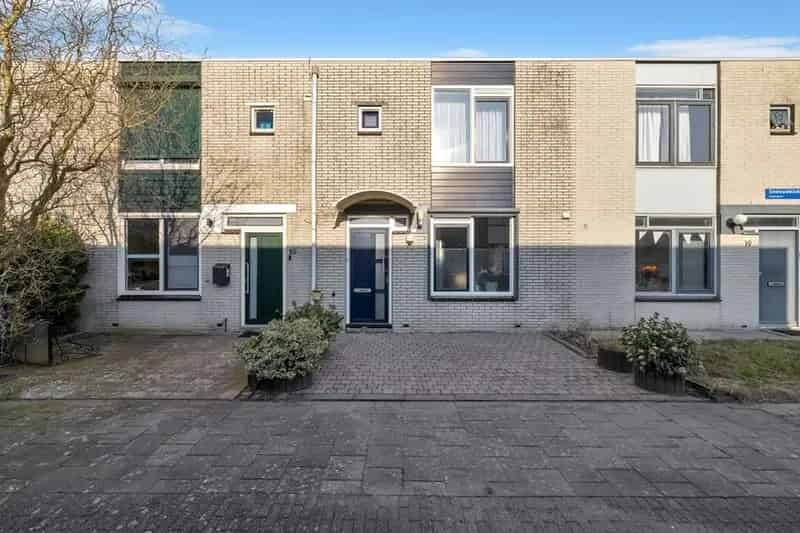 Moderne woning te koop in Almere Bloemenbuurt