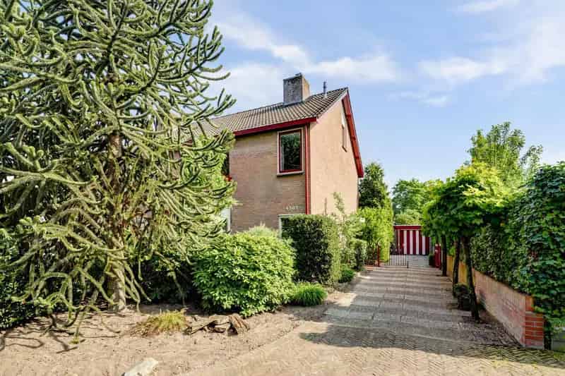 Ruime 2-onder-1-kapwoning te koop in Blauwe Hof