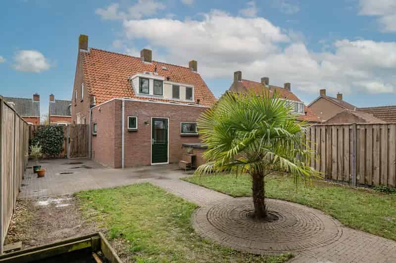 Ruime 2-onder-1-kapwoning te Heinkenszand