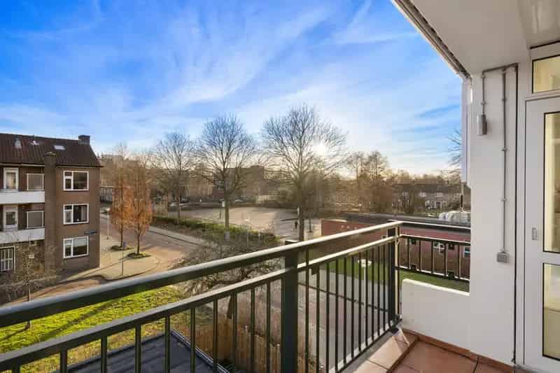 Ruim 5-kamerappartement Amsterdam Nieuw-West