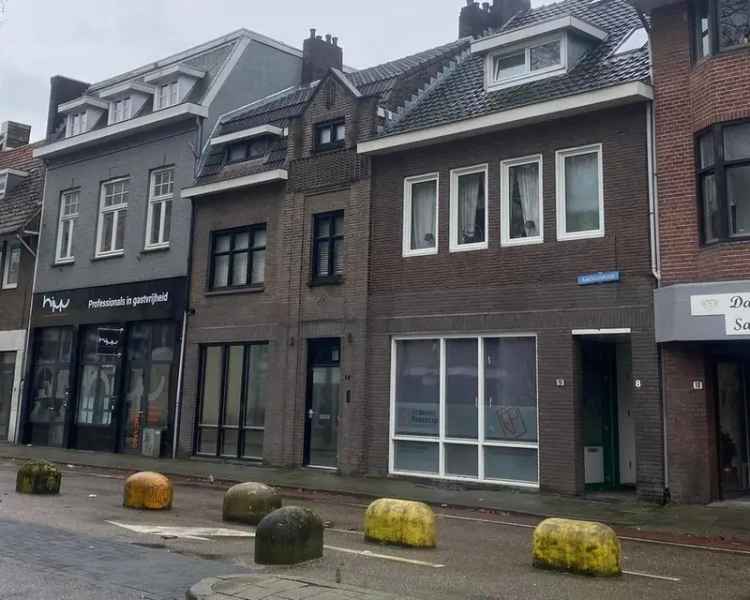 Ruim appartement Heerlen: 4 slaapkamers, moderne keuken en badkamer
