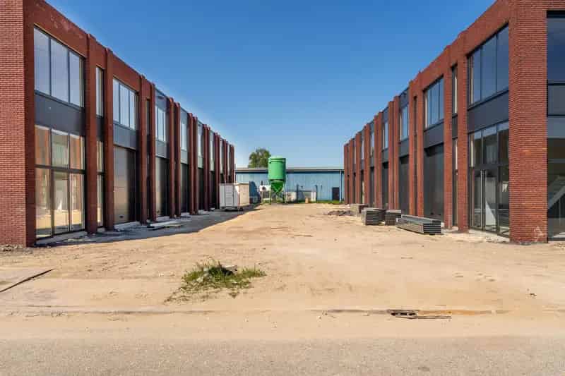 Bedrijfshal te huur Giessen 149m²
