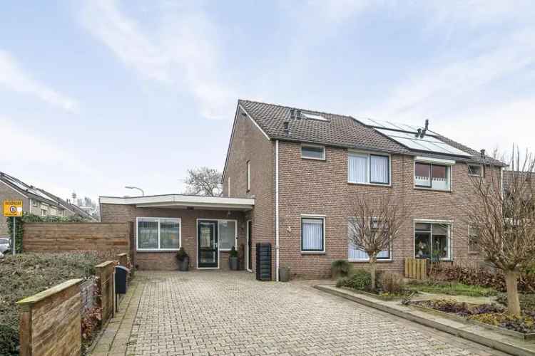 2 Onder 1 Kapwoning Zetten Kantoor Aan Huis 158m2