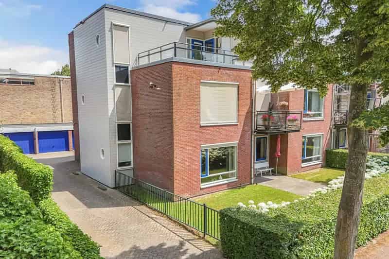 Appartement te koop Huizen 142m2 3 slaapkamers tuin garage parkeerplaatsen