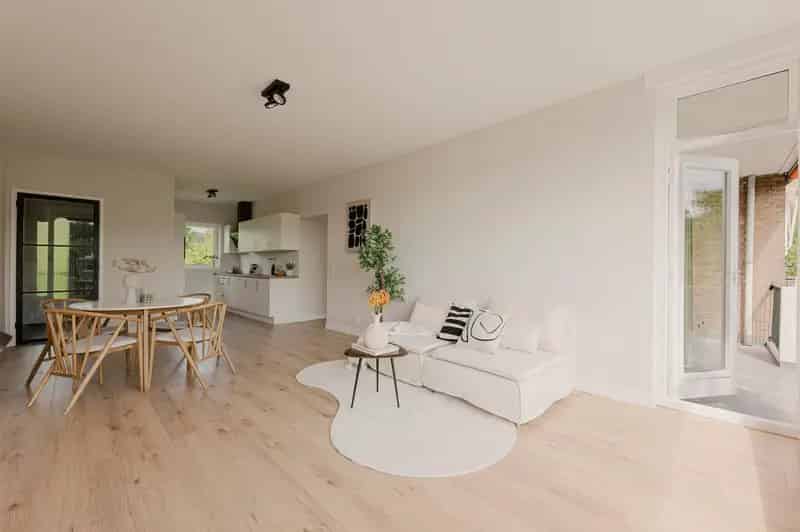 Gerenoveerd 3 Kamer Appartement Buitenveldert 77m2