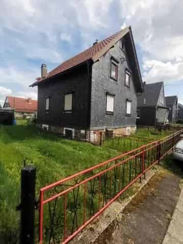 Vrijstaande woning te koop in Thüringen 5 kamers tuin kelder