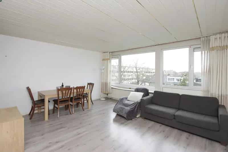 Ruime 4 Kamer Maisonnette Amstelveen Te Moderniseren